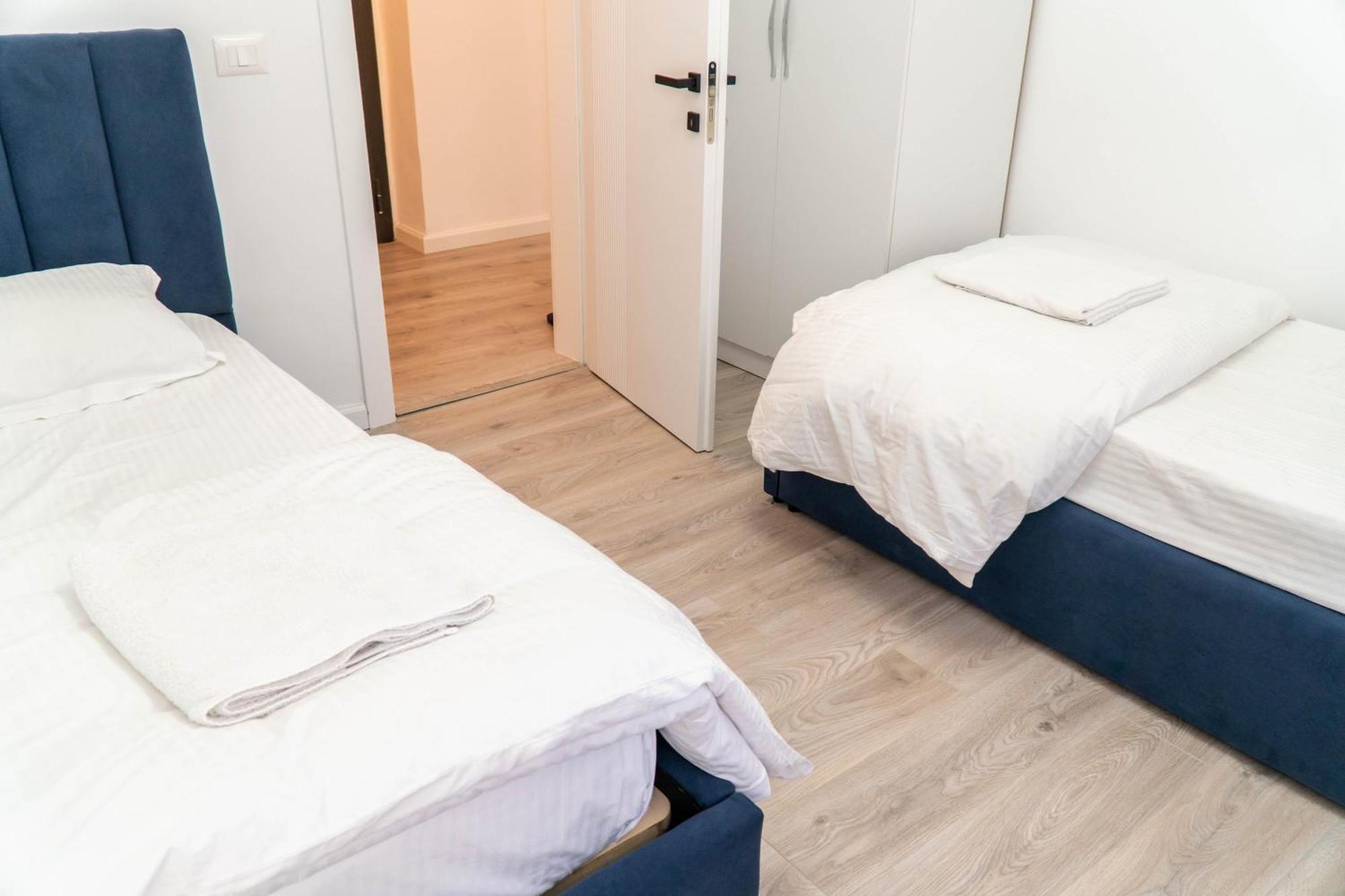 Signature Apartment 8 Tiran Dış mekan fotoğraf