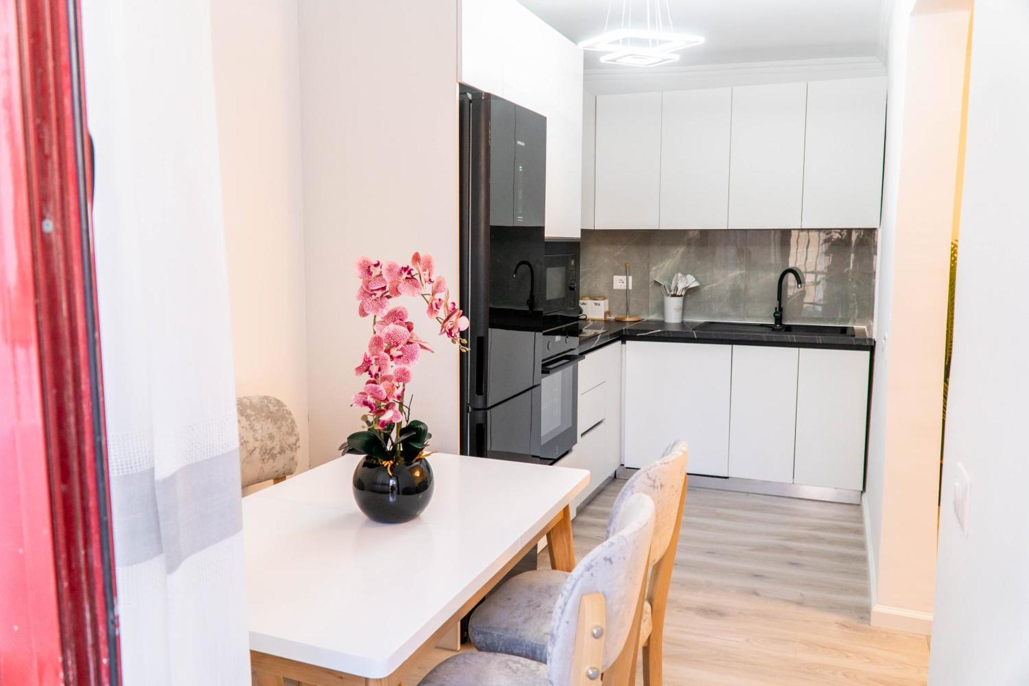 Signature Apartment 8 Tiran Dış mekan fotoğraf