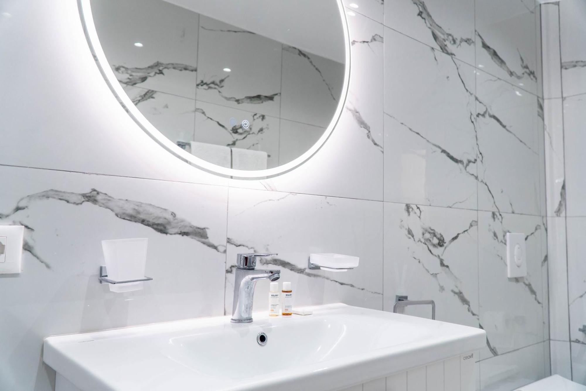 Signature Apartment 8 Tiran Dış mekan fotoğraf