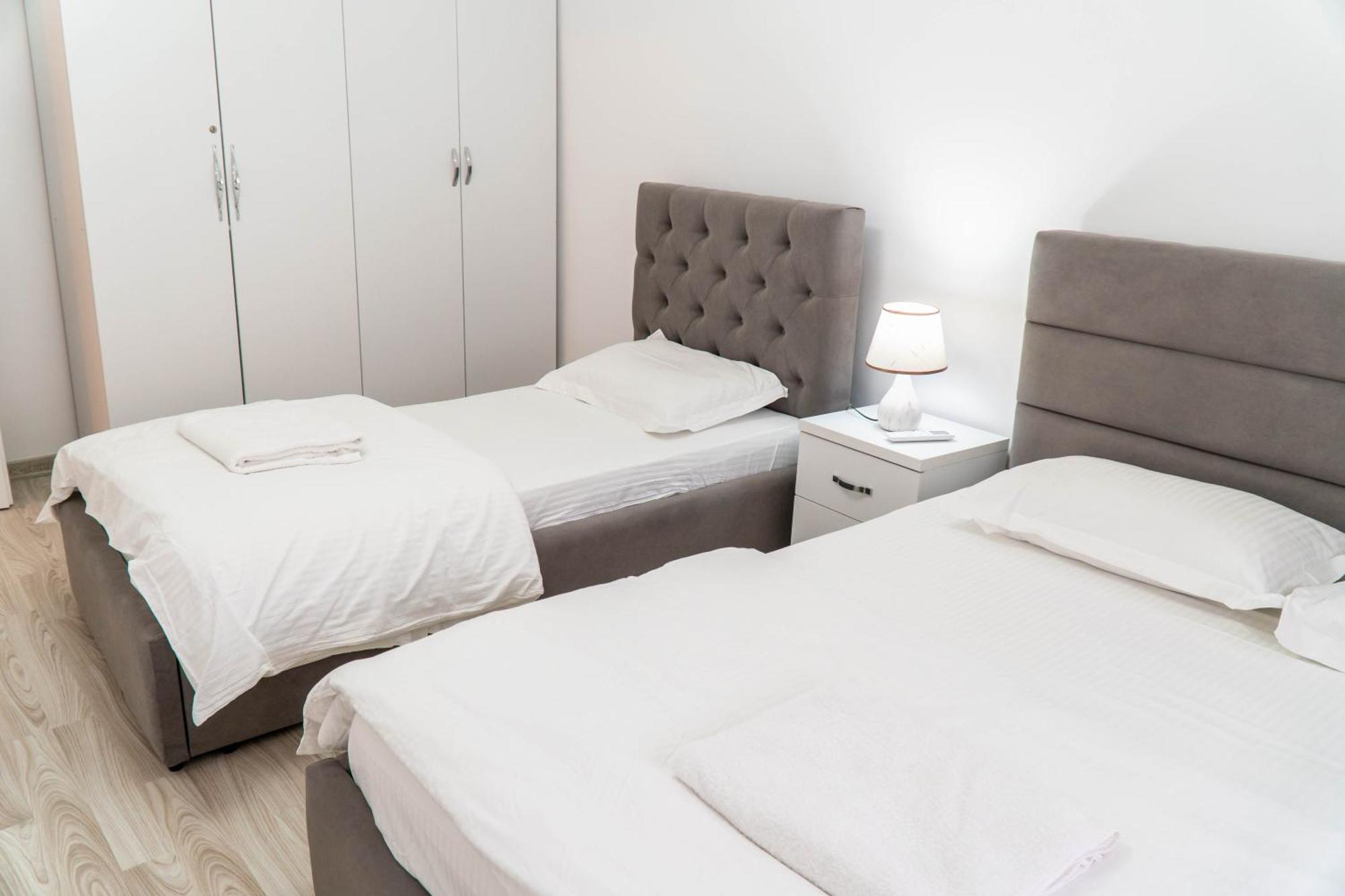 Signature Apartment 8 Tiran Dış mekan fotoğraf